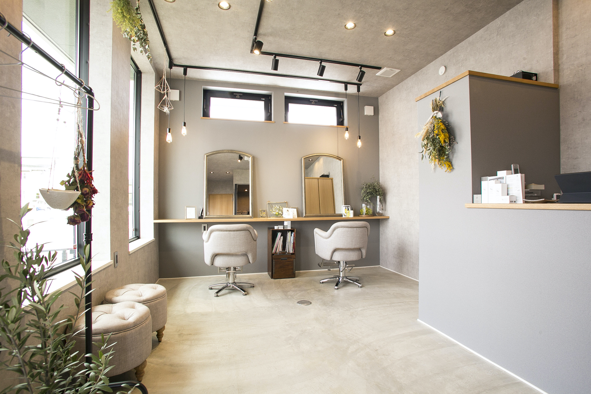 八千代緑が丘の美容室 Ricco Hair Spa 年4月にオープンした千葉県八千代市緑が丘にあるアットホームな美容室です
